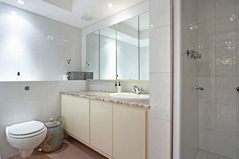 30THE MEADOWS - CAMPS BAY VILLA