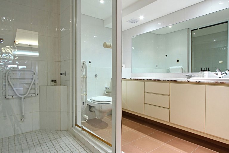 31THE MEADOWS - CAMPS BAY VILLA