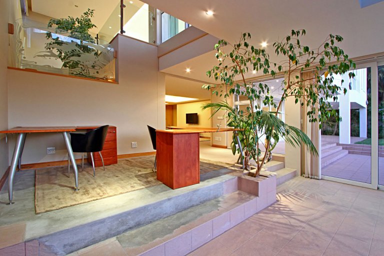 34THE MEADOWS - CAMPS BAY VILLA