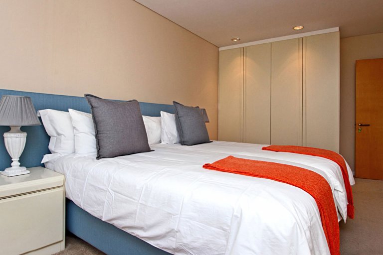 3THE MEADOWS - CAMPS BAY VILLA