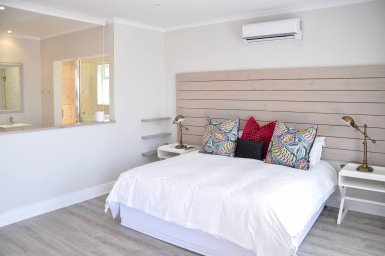 4 bedroom holiday home - villa Zenon - close to the beac