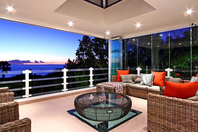 44THE MEADOWS - CAMPS BAY VILLA