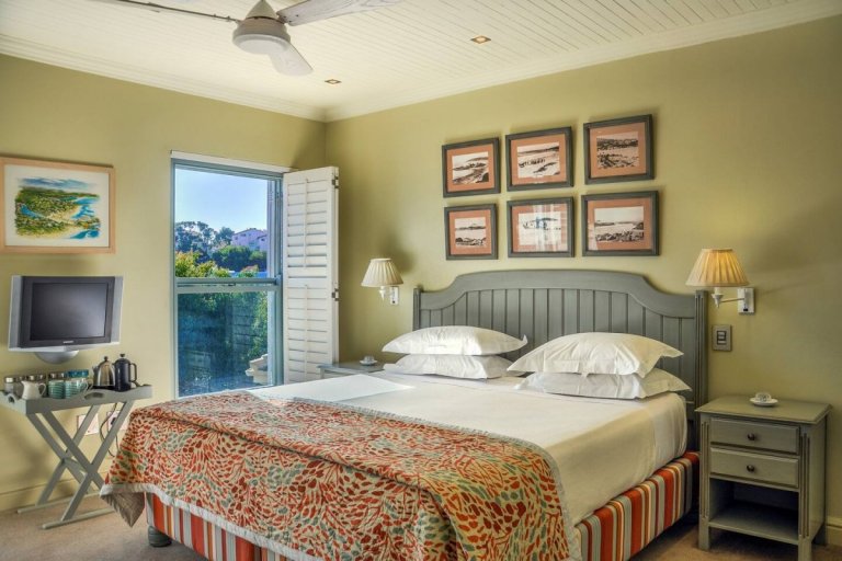 Bedroom 4 - Family Friendly Holiday house sleeps 16