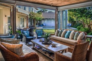 Outdoor lounge - Plett Grace - Garden route Holiday Home