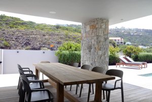 Outside Dining Area-The Cliffhanger Villa - Plettenberg