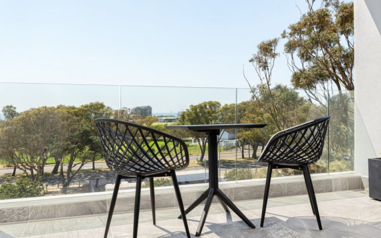 Green Point Accommodation - 169 on Main, 501