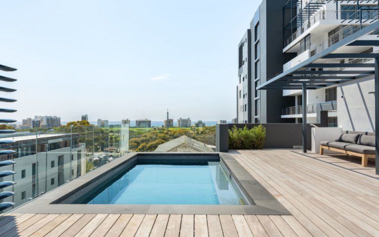 Green Point Accommodation - 169 on Main, 501