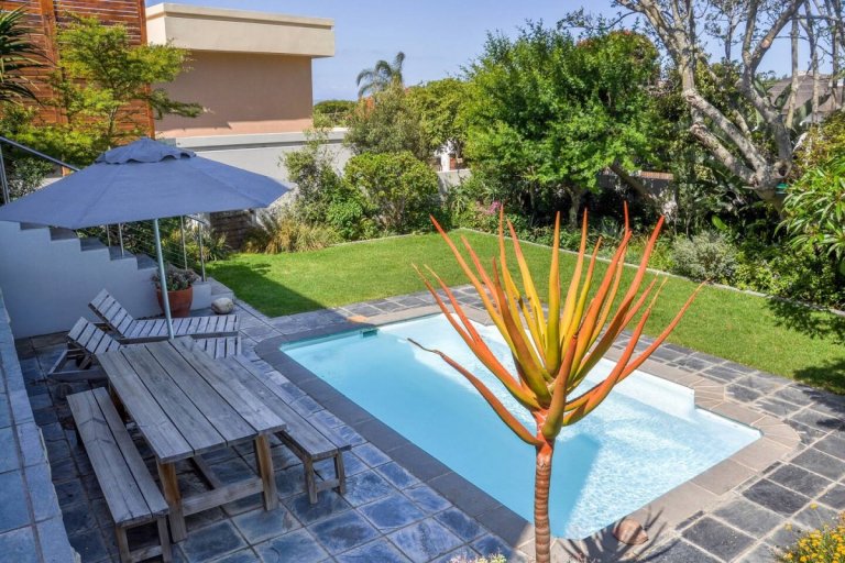 Zenon Flatlet: A Tranquil Retreat in Plettenberg