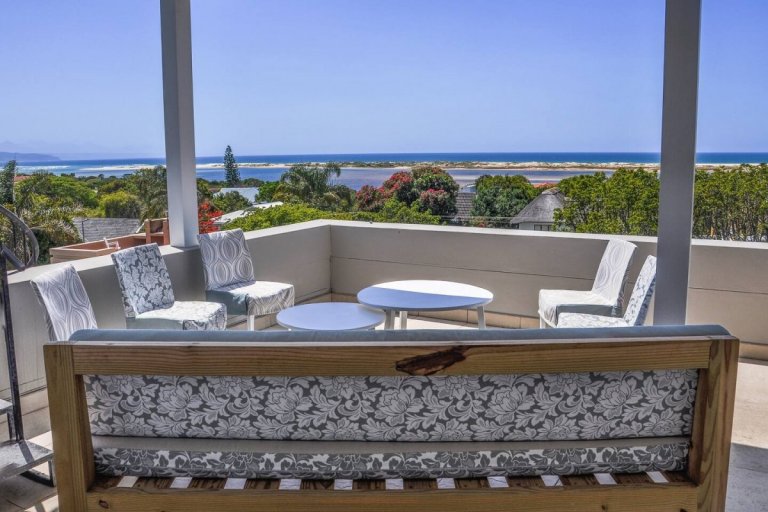 Luxury Redefined: Zenon Flatlet Plettenberg bays most Desirable Location