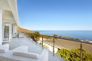 Seaside Sophistication: Upper House Camps Bay's Exclusive Charm