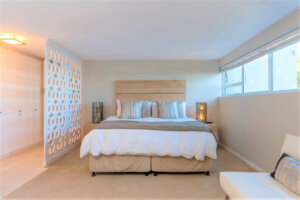 Seaside Serenity: Your Retreat at Stern Luxury in Camps Bay