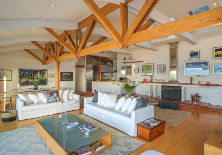 5-Livingroom-in-1134-1-1200x839