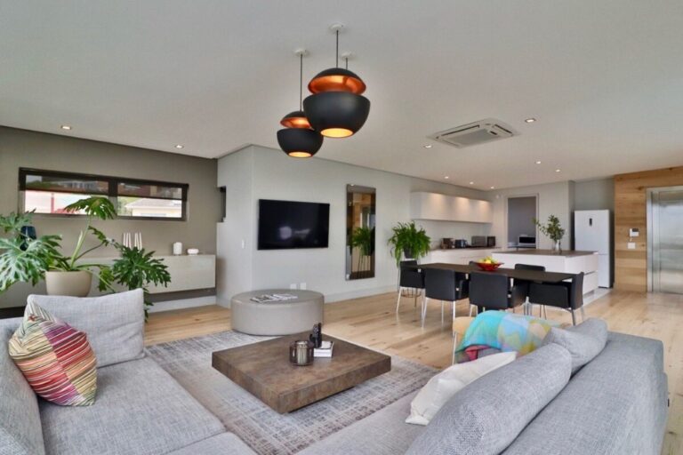 Amara Penthouse in Camps Bay - self Catering apartment in Camps Bay