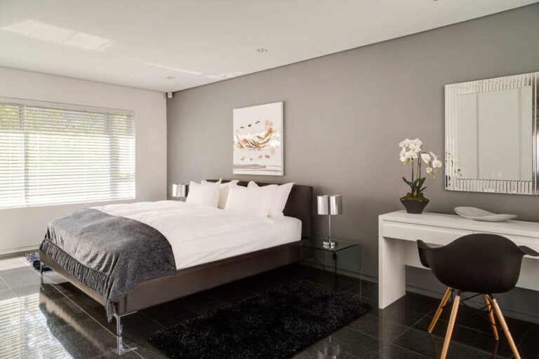 Comrie Delight-house-3-bedroom-lower-unit-32726214