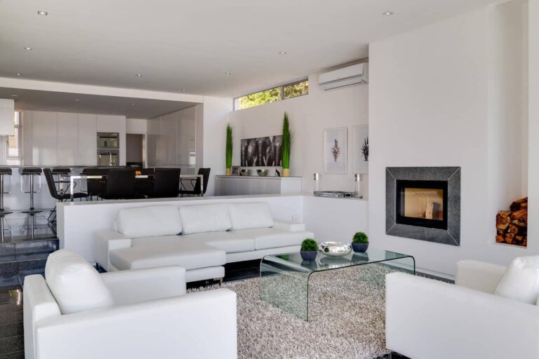 Comrie Delight-house-3-bedroom-lower-unit-32726222