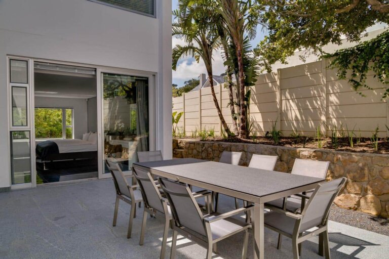Comrie Delight-house-3-bedroom-lower-unit-32726225