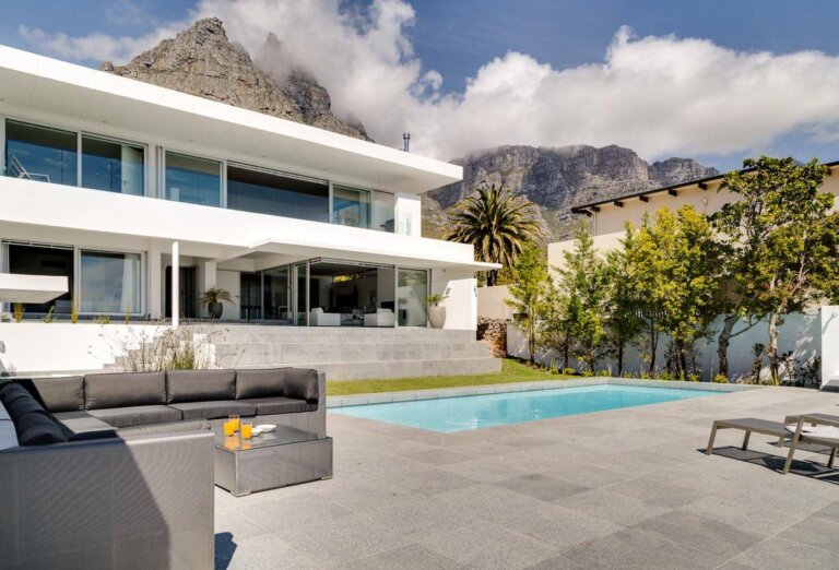 Comrie Delight-house-3-bedroom-lower-unit-32726229