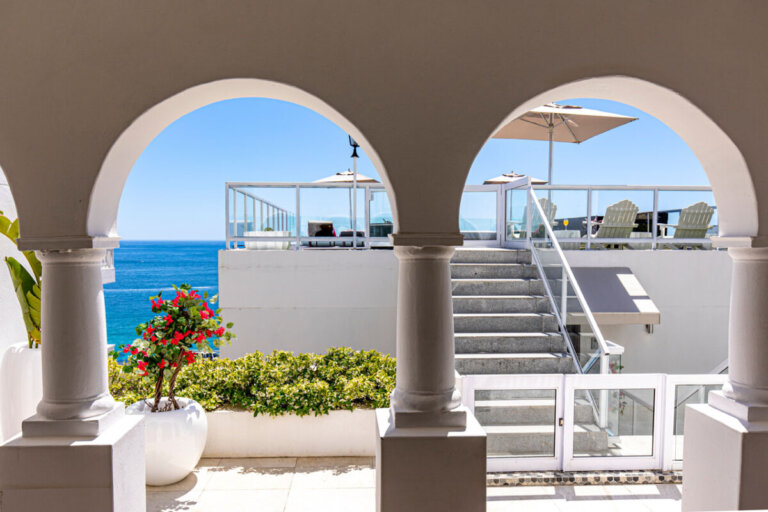 clifton-sea-view-courtyard_19