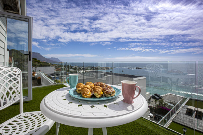 clifton-seaview-penthouse_5-1024x683