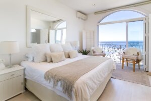 seaview-apartment-french-room_02