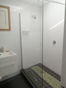 second bathroom - oliday Villa in Bantry Bay