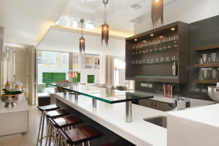 Luxury Unveiled: Your Getaway to Sere Bay in Bantry Bay