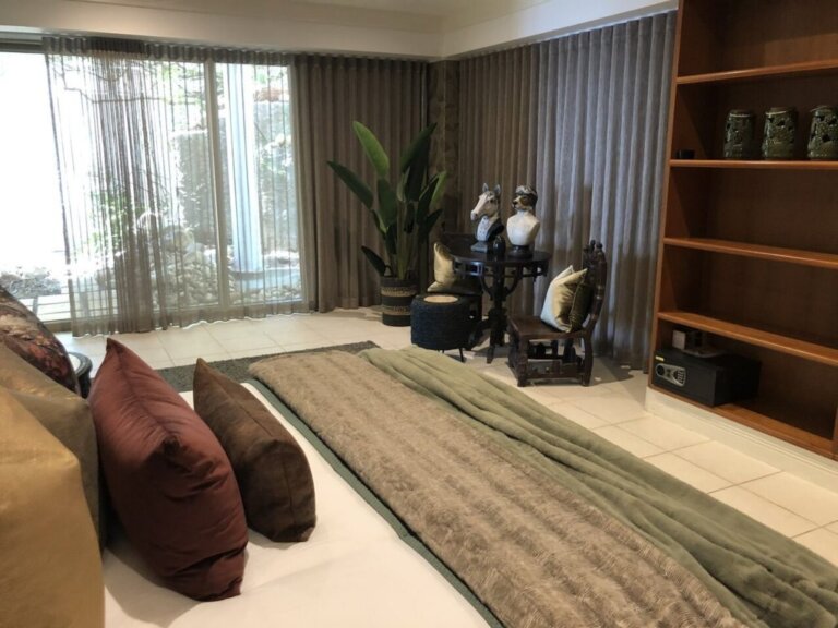 Clifton-Mansion-Villa-Rock-Room1-1024x768