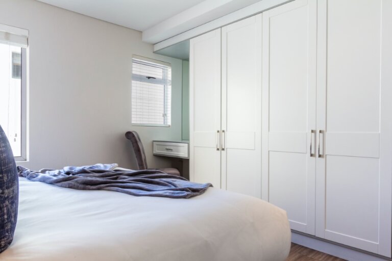 Bantry Bay Bliss: Unveiling Sere Bay's Elegance and Beauty