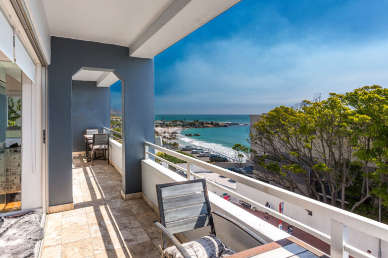 beachfront-executive-apartment-ext-3