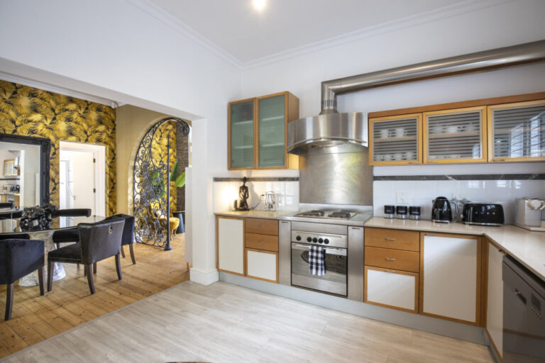 boutique-apartmentA_31-1024x683