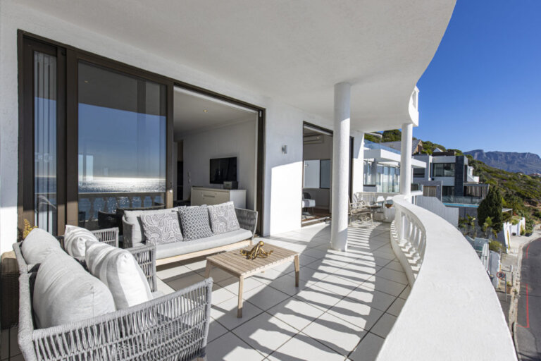 clifton-beachfront-magic_10-1024x683