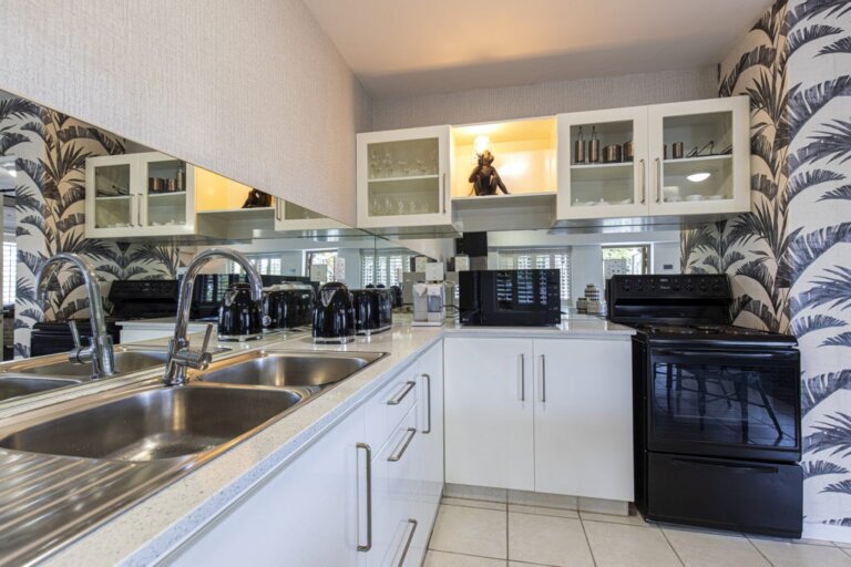clifton-mansion-villa-apartment_17-1024x683