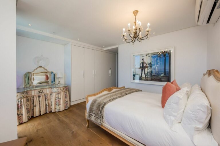 waterfront-lights-waterfront-lights-second-bedroom-decor-304489551-960x640