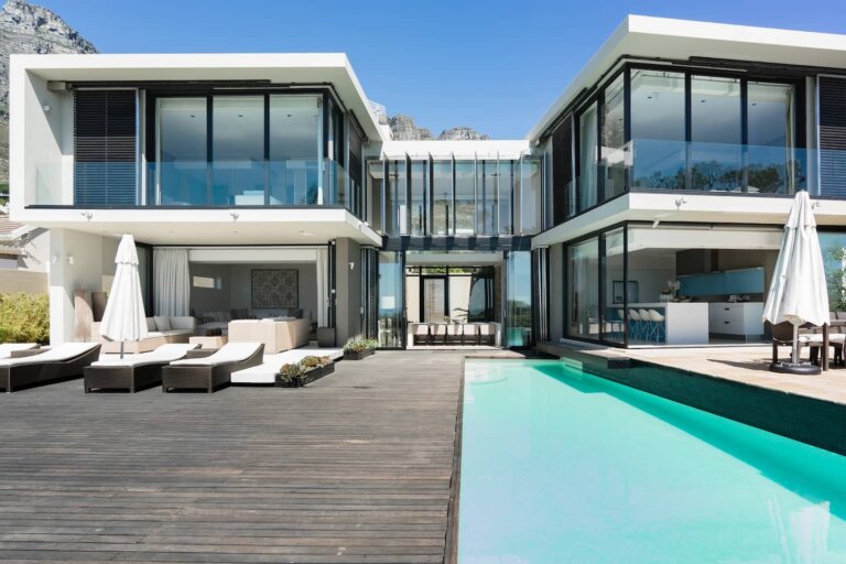 Magnetic Villa - Camps Bay- exterior - day