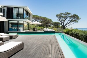 Magnetic Villa - Camps Bay- pool and deck