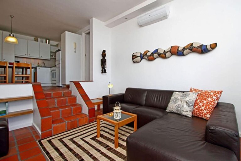 camps-bay-terrace-palm-suite-camps-bay-terrace-palm-suite-living-area-kicthen-4976832-2-960x640