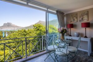 Harbour View - Hout Bay - view of the oecan