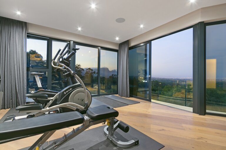 Constantia Mansion - Luxury Villa in Cape Town- gym