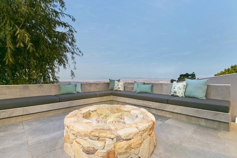 Constantia Mansion - Luxury Villa in Cape Town- views