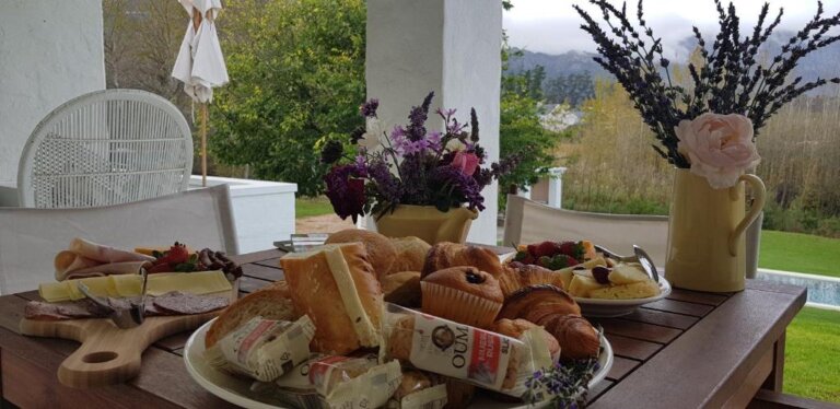 La cotte - Mezzanine Cottage- breakfast