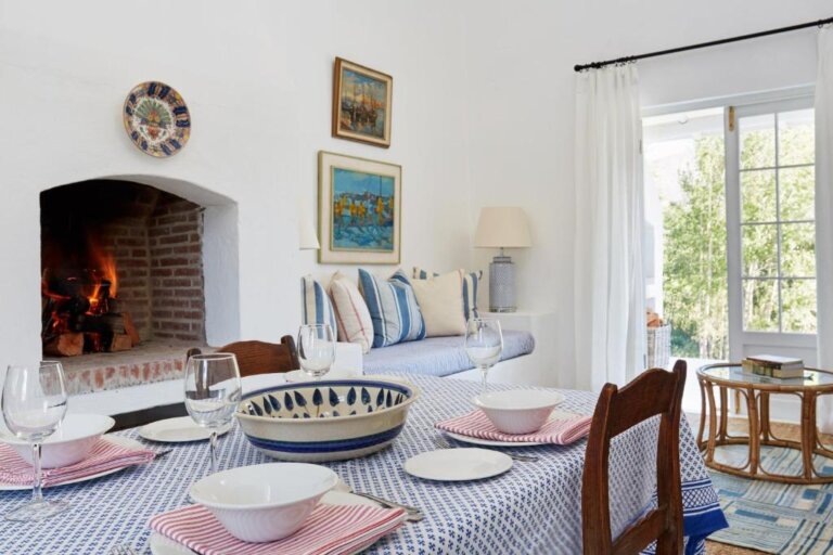 La cotte - Mezzanine Cottage interior