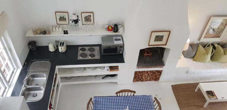 La cotte - Mezzanine Cottage- view from the top