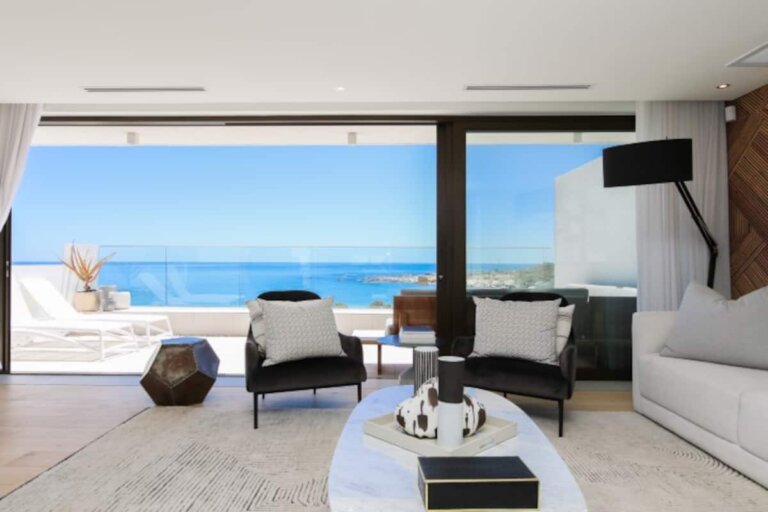 Villa Twenty Four - Luxury Camps Bay Accommodation