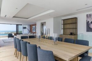 Villa Twenty Four - Luxury Camps Bay Accommodation - dining table