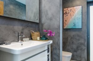 Villa Twenty Four - Luxury Camps Bay Accommodation - guest bathroom