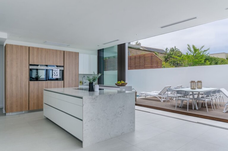 Villa Twenty Four - Luxury Camps Bay Accommodation - kitchen