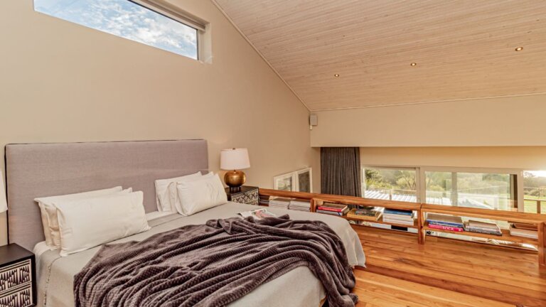 riomar-riomar-master-bedroom-mezzanine-818171672