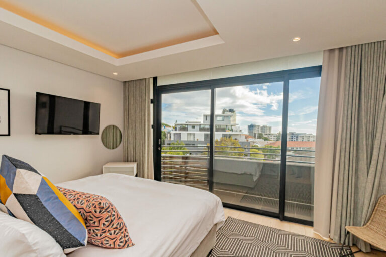 scholtz-penthouse-scholtz-penthouse-master-bedroom-views-1467554103-scaled-960x640