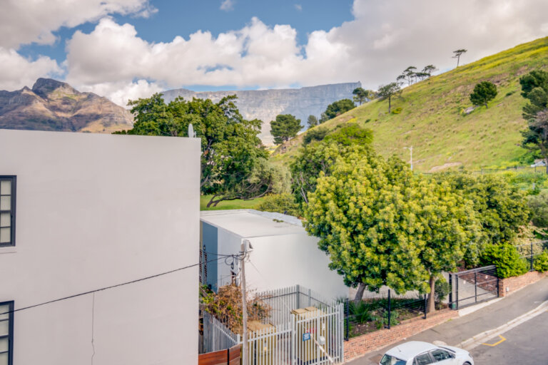 eastern-views-eastern-views-views-of-table-mountain-2812493907