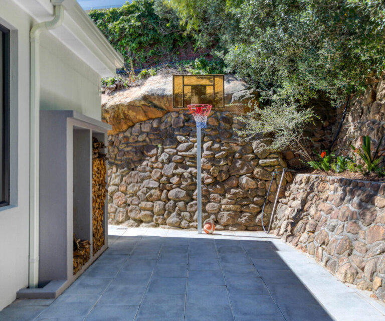 Camps-Bay-Vacation-rentals-1200x1000
